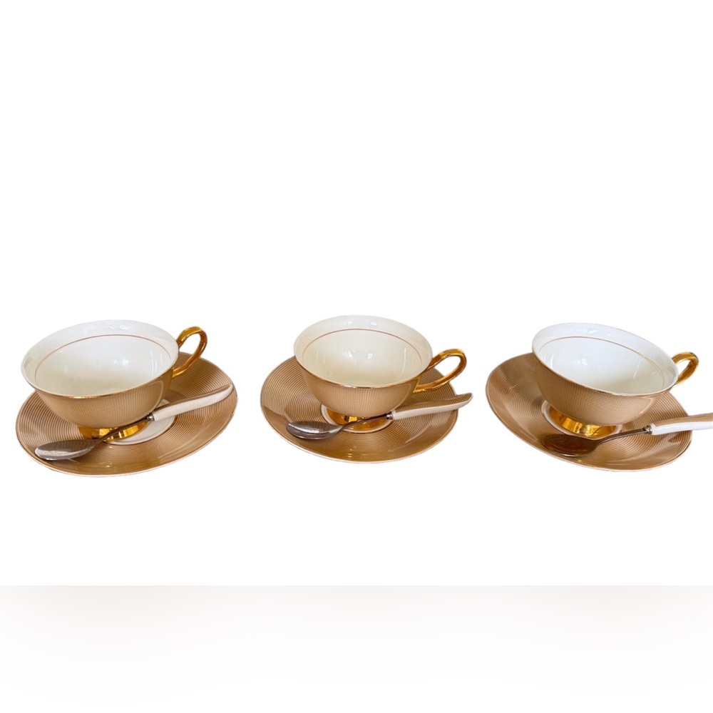 Set of 3 Coffee Mugs with Saucer and Spoon